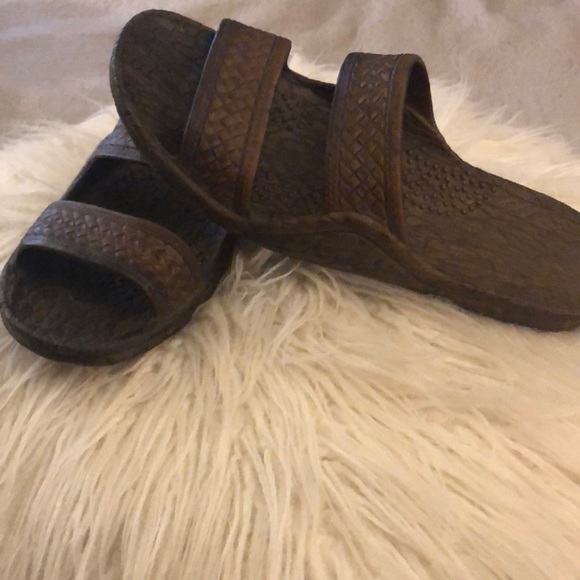 Sandals - Picture 3 of 3